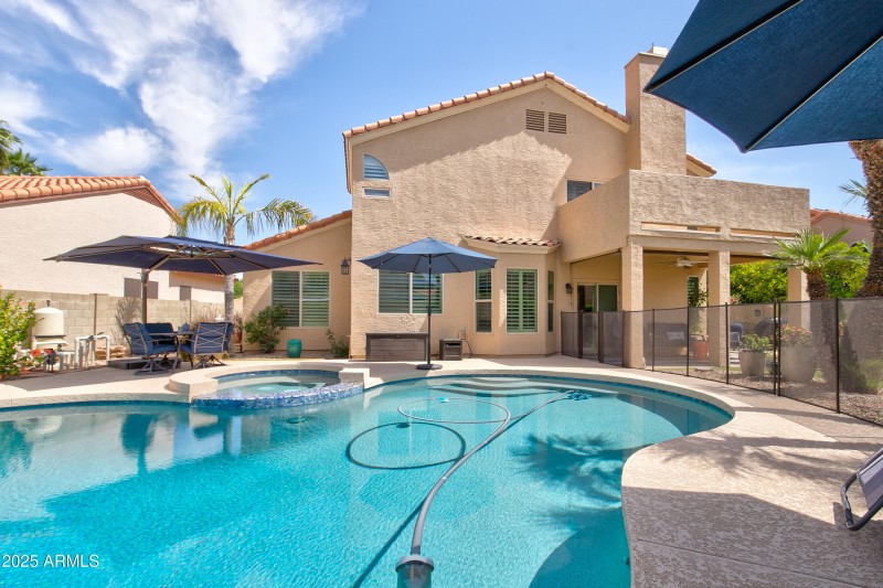 7015 West Behrend glendale-49