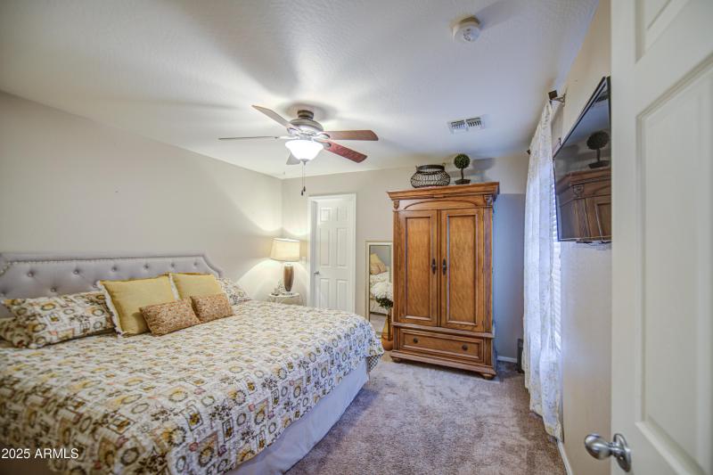 Bedroom 2-pic 1