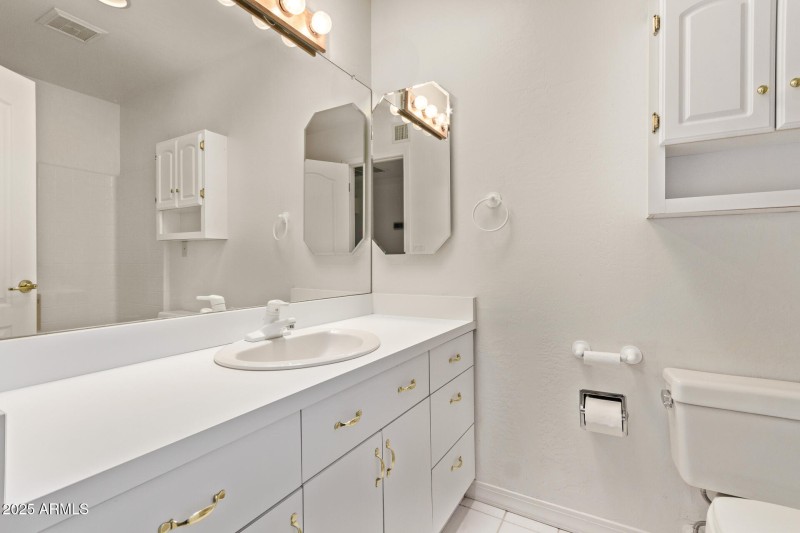 Bath in 2nd Mater