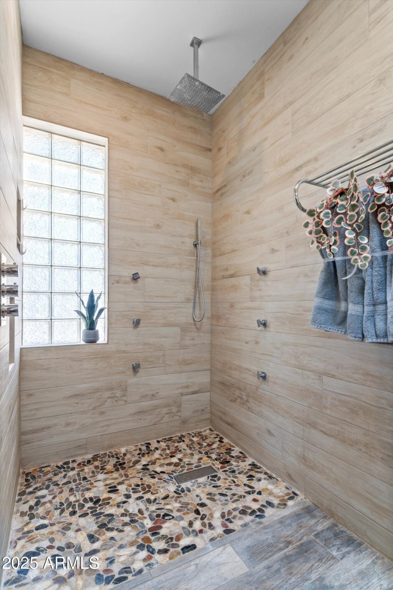 Marylynne Primary Bath Shower