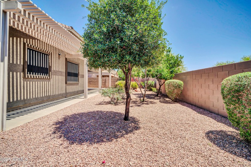 17429 W Red Bird Rd-30