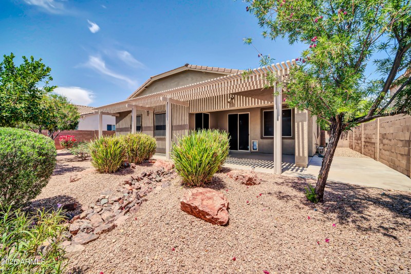 17429 W Red Bird Rd-33