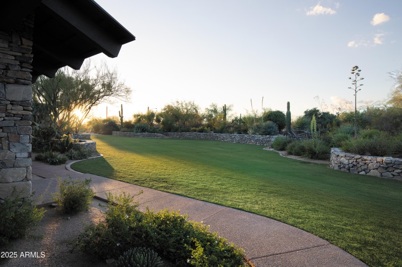 Community - DCR Lawnspace
