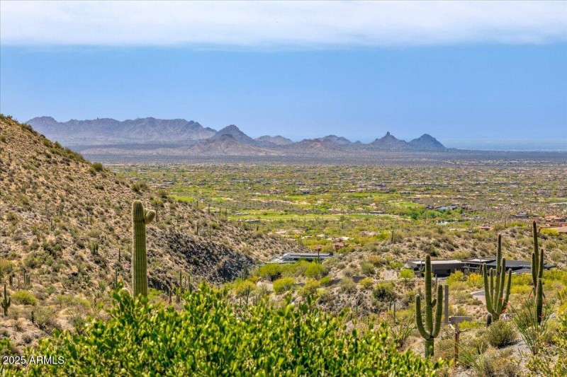 128-Valley ~ Mountain Views