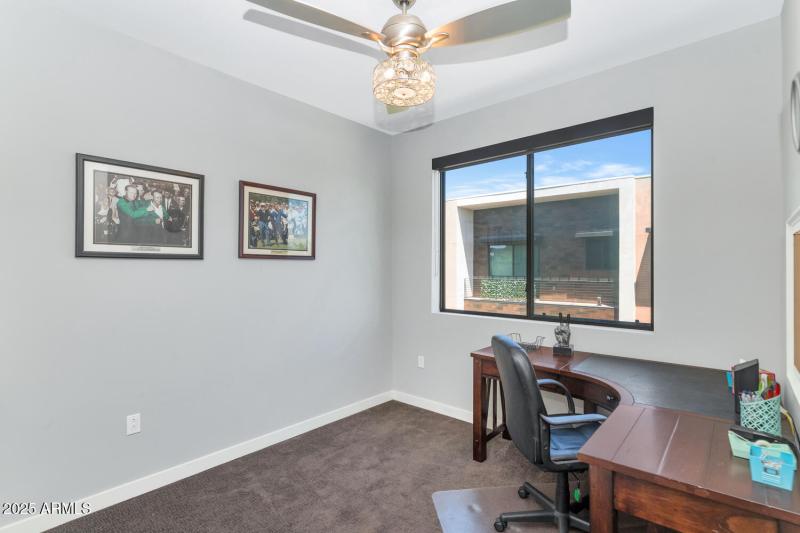 6990 E 6th St-large-025-038-6990 E 6th S