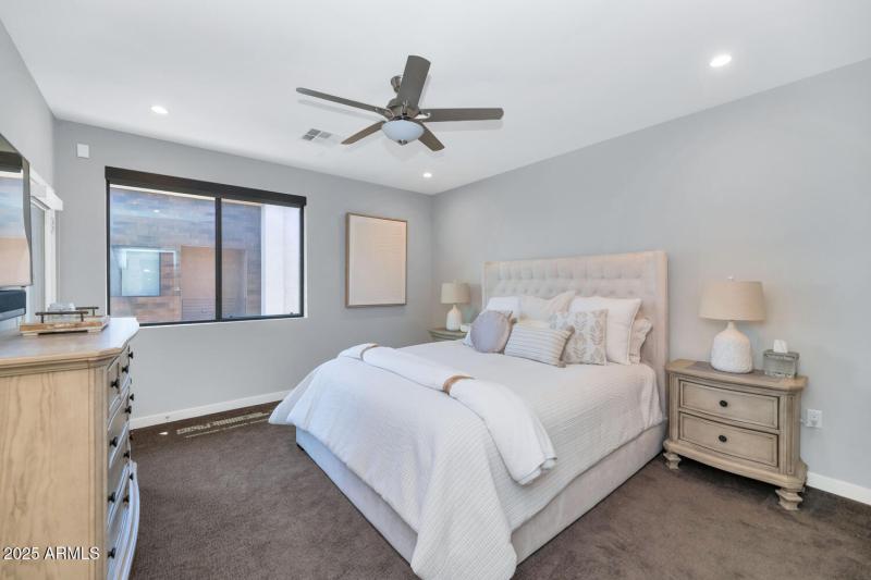 6990 E 6th St-large-027-015-6990 E 6th S