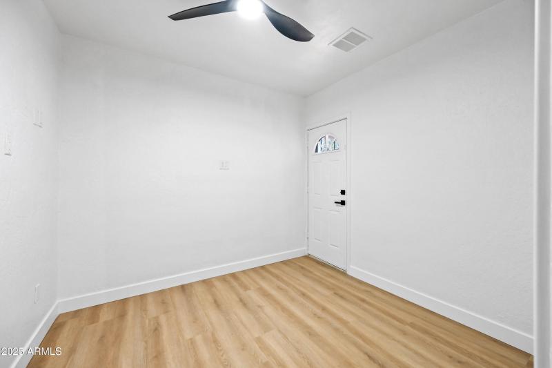 Office/Den w/ Private Entrance