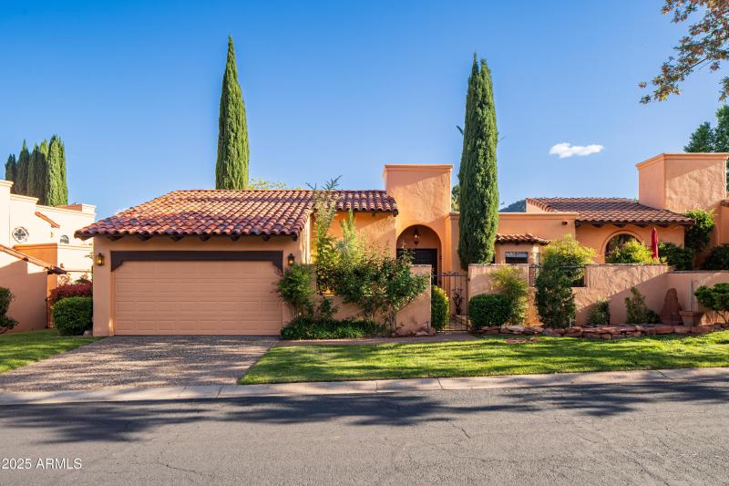 1632 SQ FT 2 BR; 2 BA