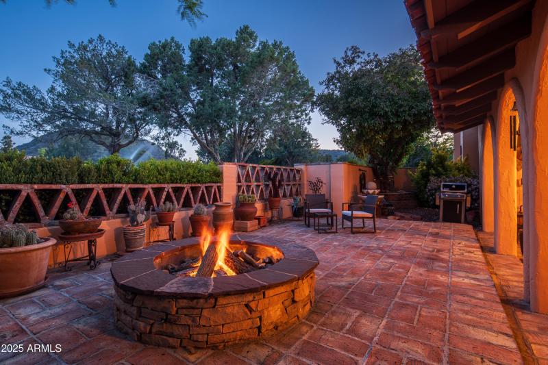PREMIER PATIO