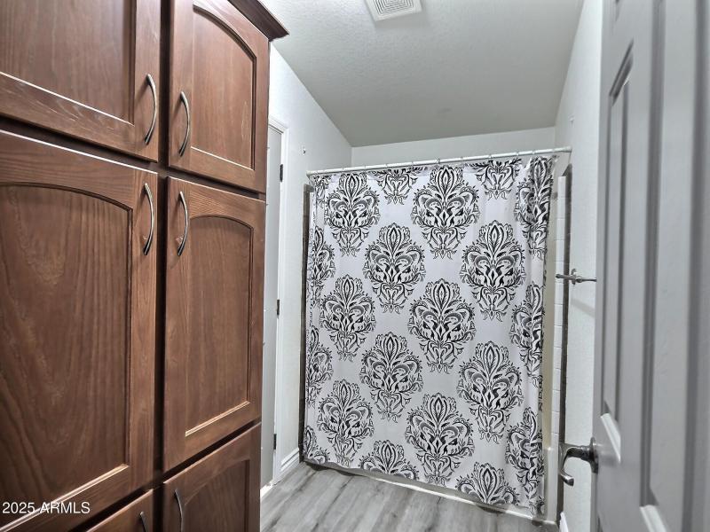 2025-05-04 09.26.38-1