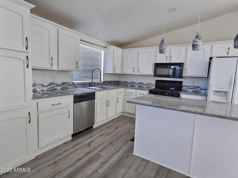 2025-05-04 09.26.38-5