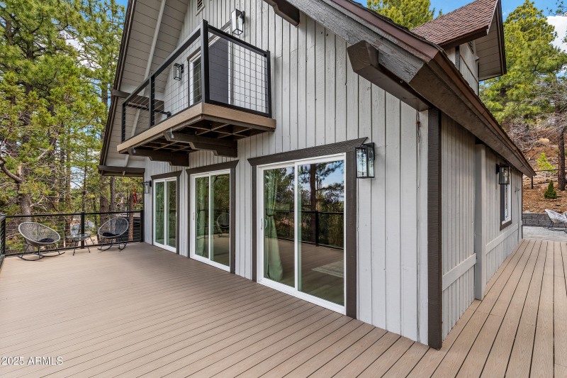 No maintenance trex decking