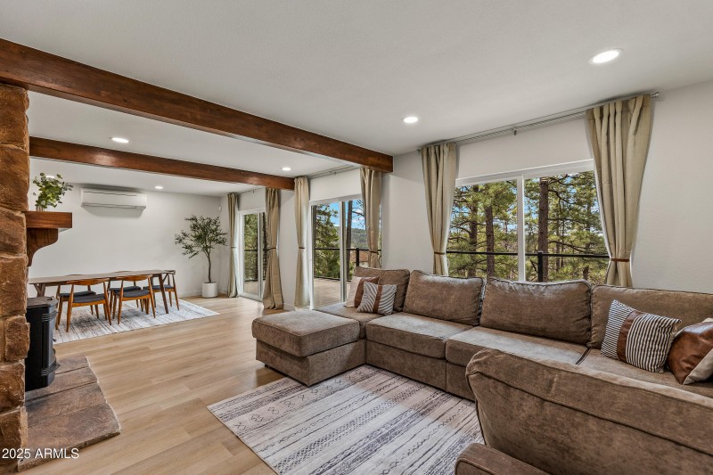 Exposed beams