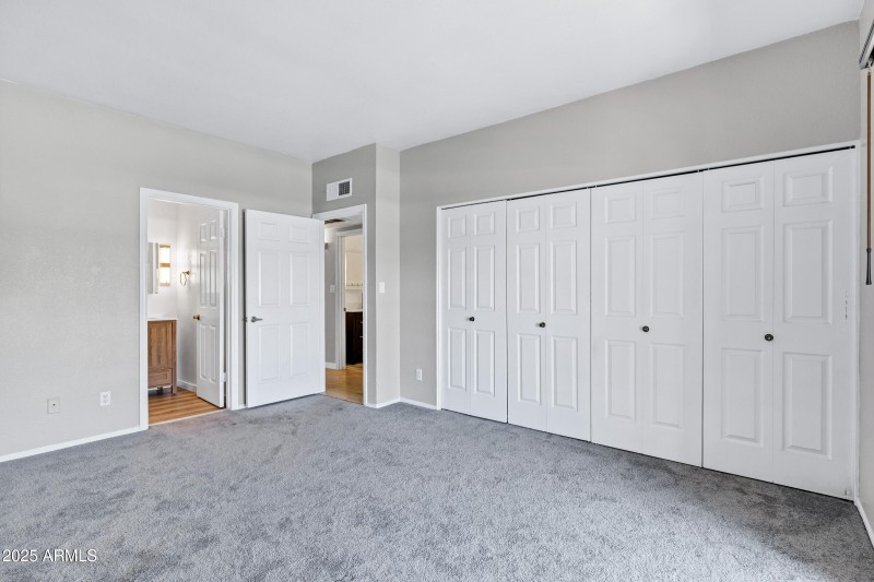 1017 E Maryland Ave #236-16