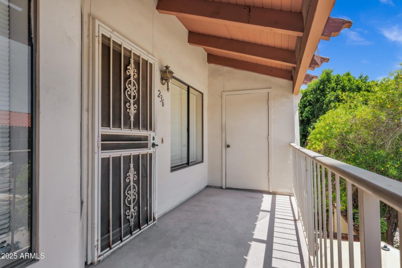 1017 E Maryland Ave #236-3