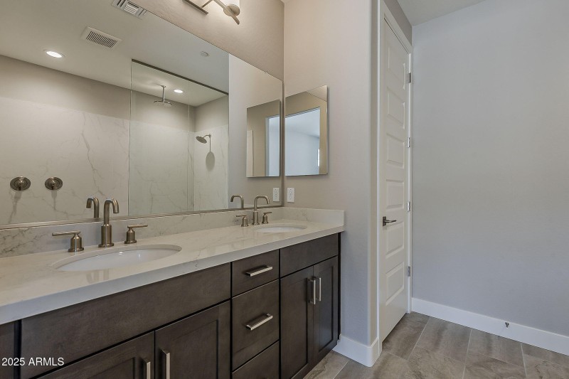30-web-or-mls-117th Ave-30