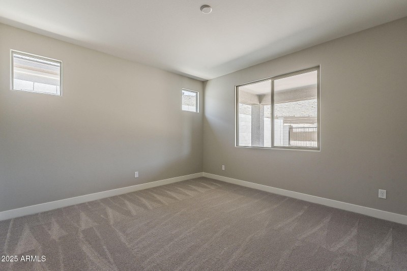 26-web-or-mls-117th Ave-26