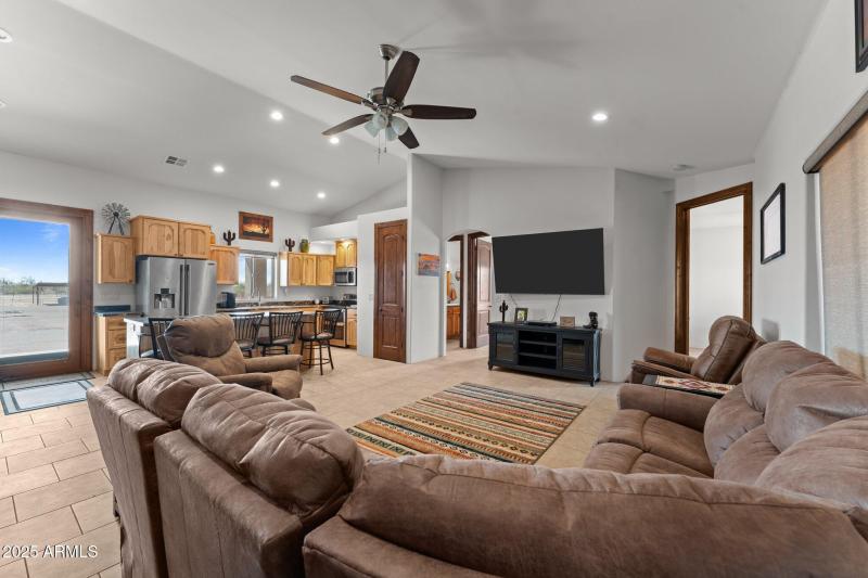 6-web-or-mls-DSC04581