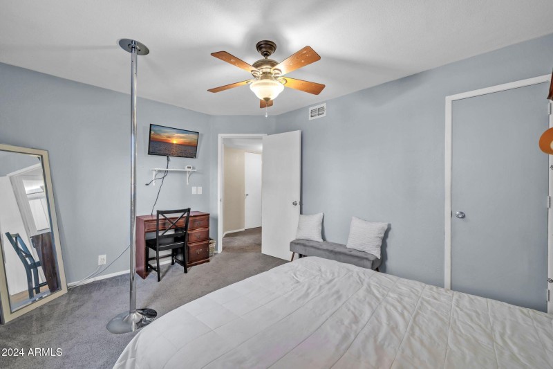 22 Bedroom 4