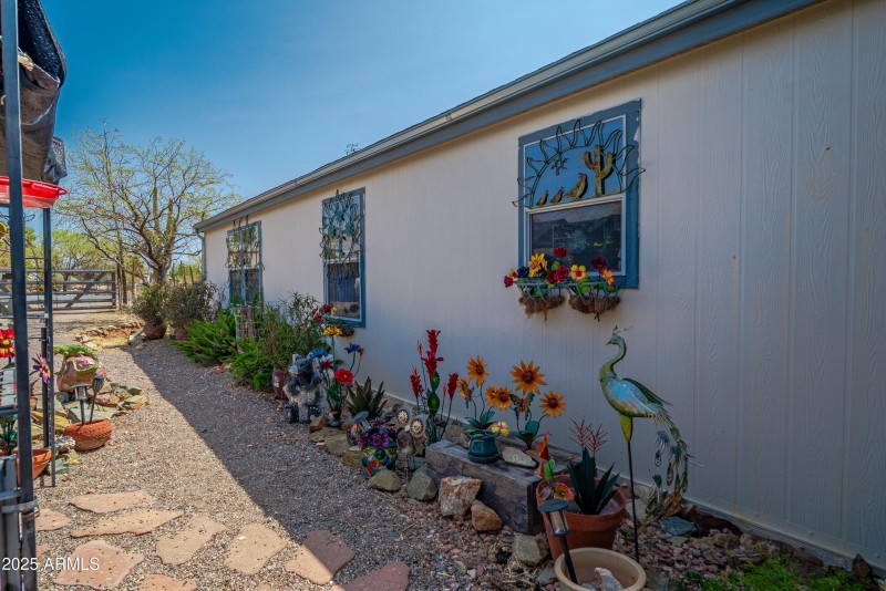 22780 W Sunrise Rd 00016