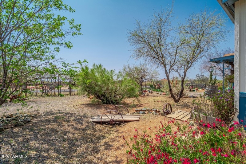 22780 W Sunrise Rd 00019