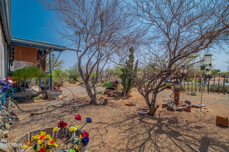 22780 W Sunrise Rd 00021