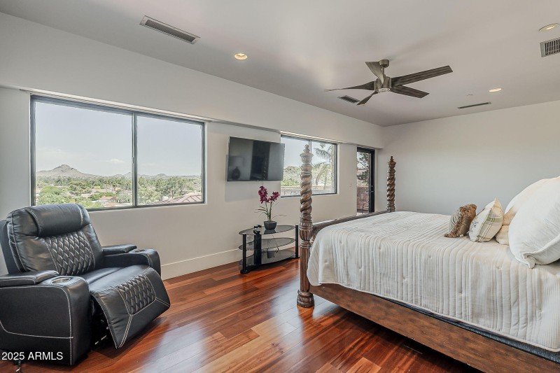 76-web-or-mls-15th-76