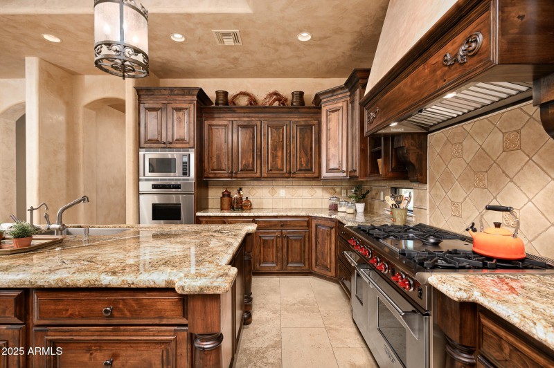 Chef's kitchen