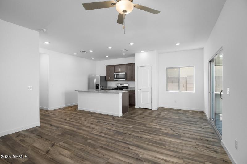 Southwest_Ash_A_R_008