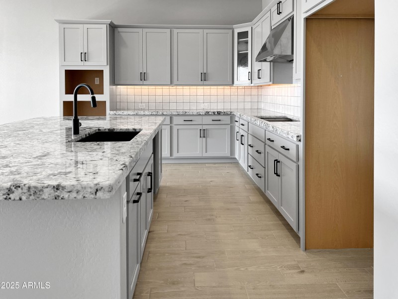 8) KITCHEN
