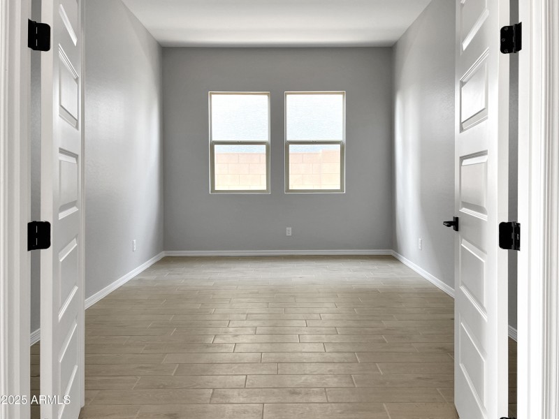 14) OFFICE