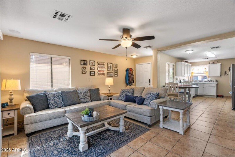 06-Living Room