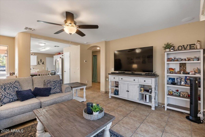 07-Living Room