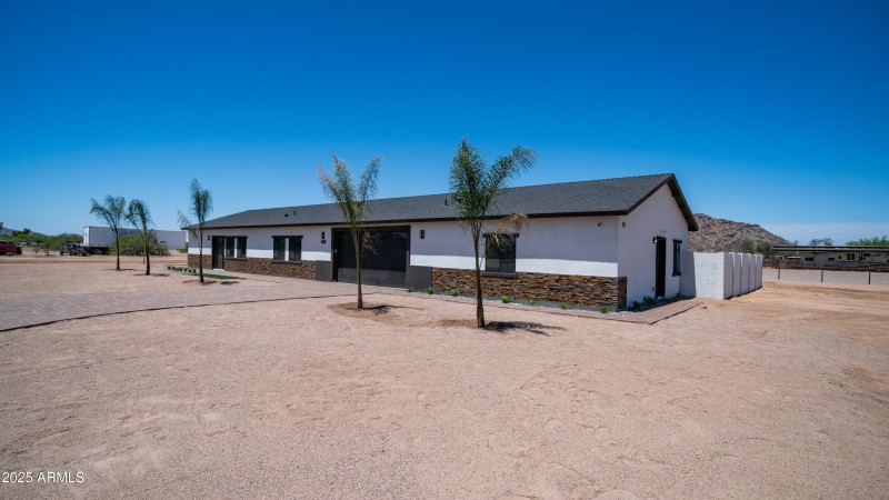 10910 N Thunderbird Rd-6