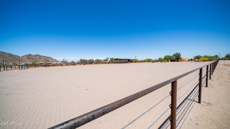 10910 N Thunderbird Rd-15