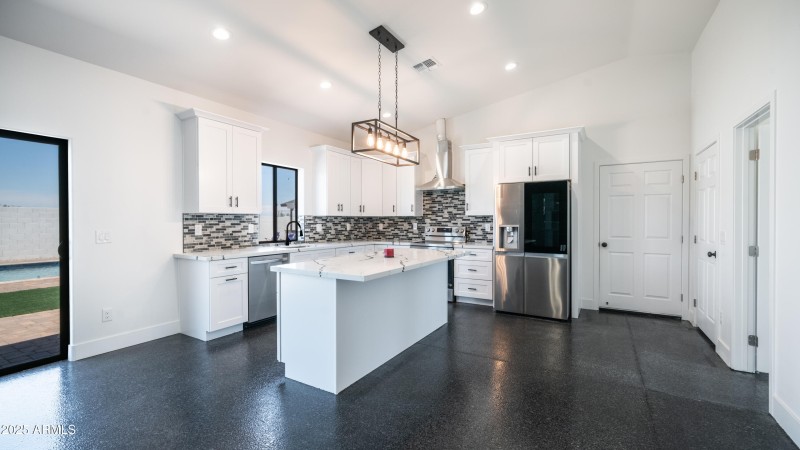 10910 N Thunderbird Rd-29
