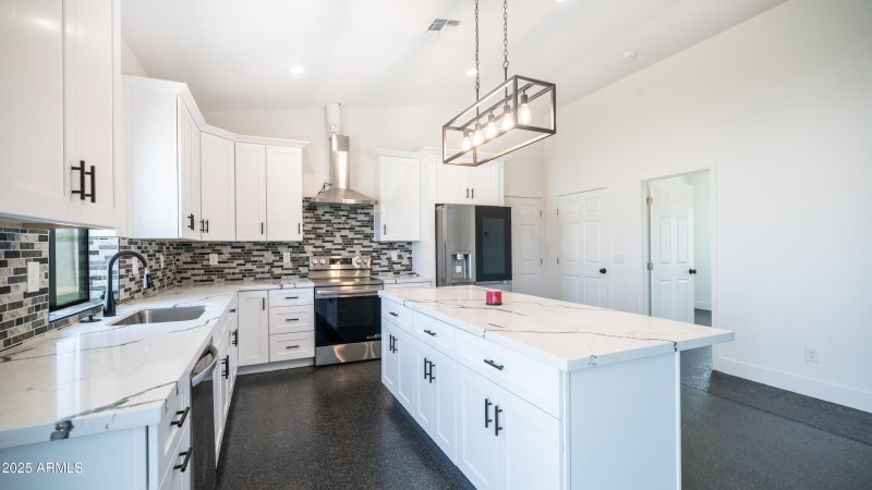 10910 N Thunderbird Rd-31
