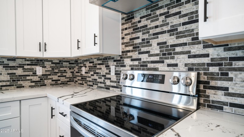 10910 N Thunderbird Rd-33