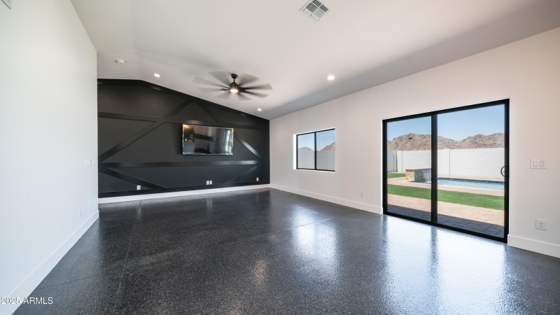 10910 N Thunderbird Rd-34