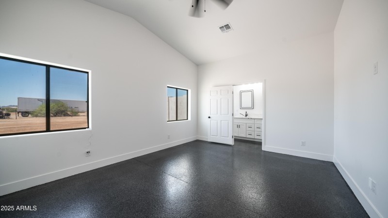 10910 N Thunderbird Rd-38