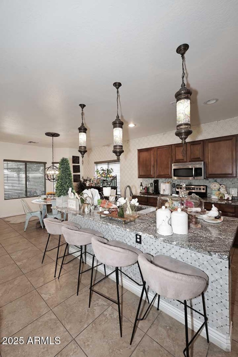 Kitchen-Island Bar