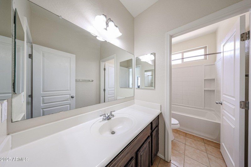 GUEST BATH UP