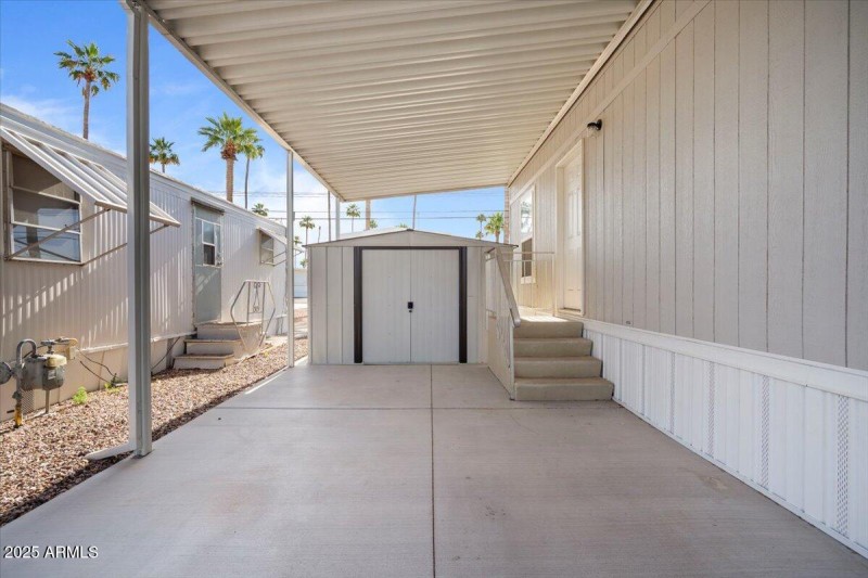 Carpot/Shed