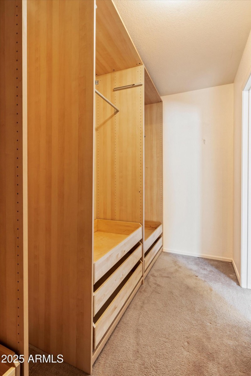 18-Primary Walkin Closet