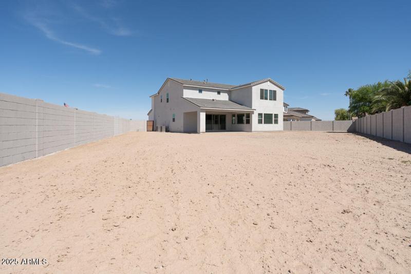 Tri Pointe Terraza 89 - Backyard Exterio