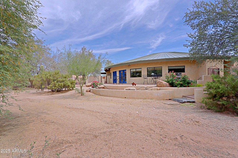 House - Backyard 2