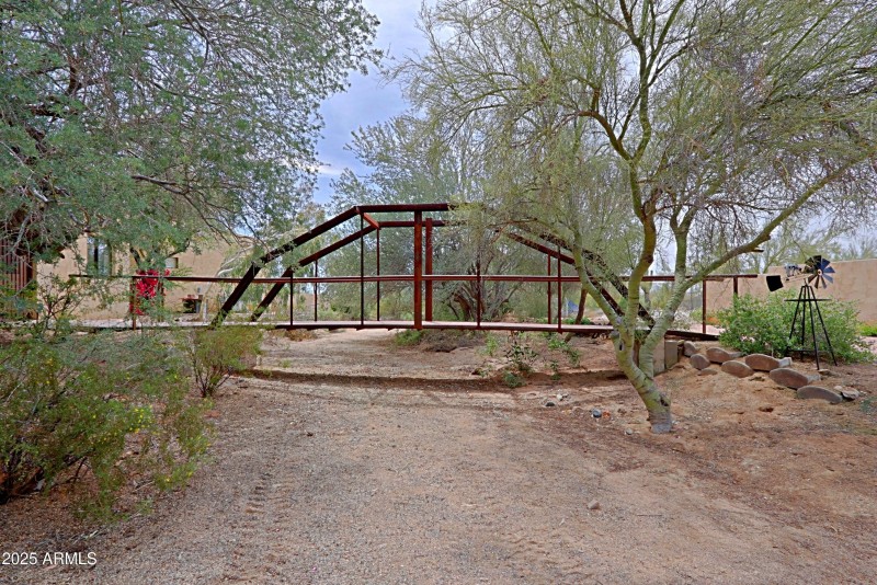House - Bridge to House 1