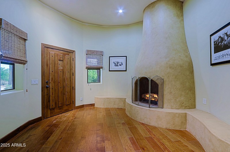 House - Foyer 1