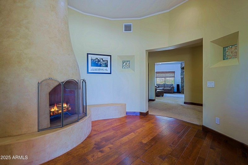 House - Foyer 2