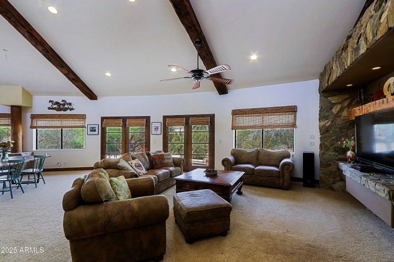 House - Greatroom 1